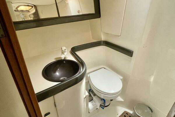 Feeling 546 Yacht For Sale