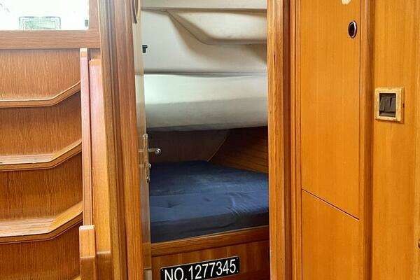 Feeling 546 Yacht For Sale