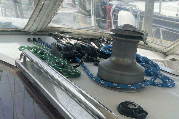 Feeling 546 Yacht For Sale