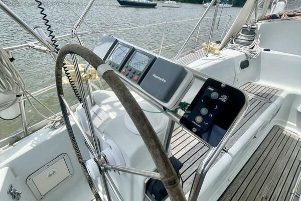 TENACIOUS 54ft Feeling Yacht For Sale