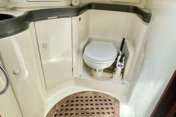 Feeling 546 Yacht For Sale