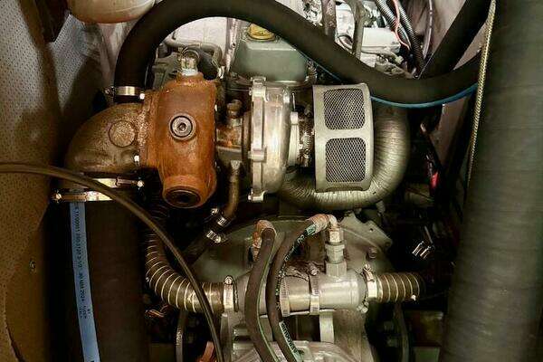 Feeling 546 Yacht For Sale