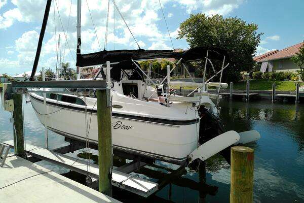 Photo of the 2010 Macgregor 