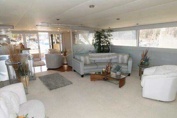 Photo of the 1984 Broward Raised Pilothouse "LIQUIDITY"