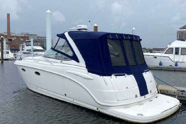 Photo of the 2006 Chaparral 330 signature