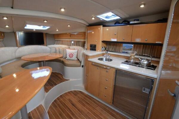 33ft Chaparral Yacht For Sale