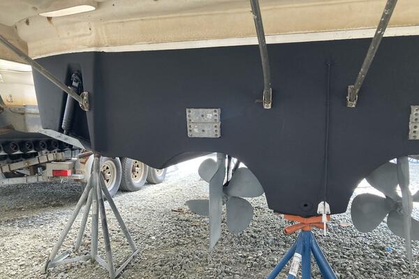 33ft Chaparral Yacht For Sale