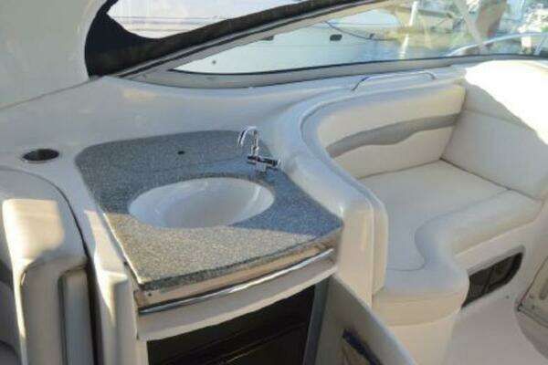 Photo of the 2006 Chaparral 330 signature
