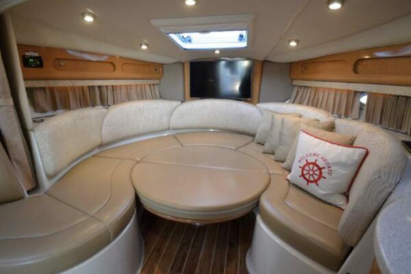 33ft Chaparral Yacht For Sale
