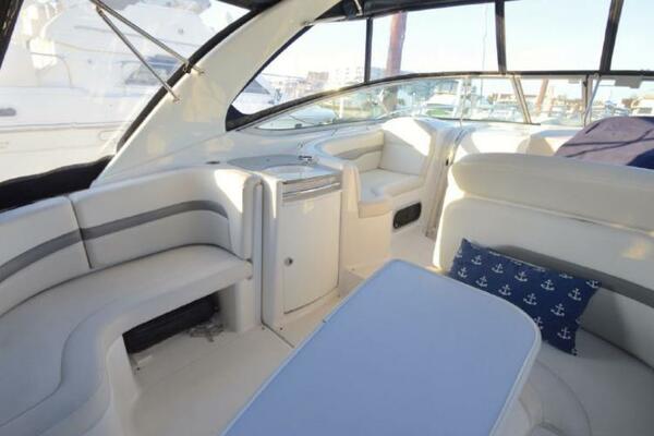 33ft Chaparral Yacht For Sale