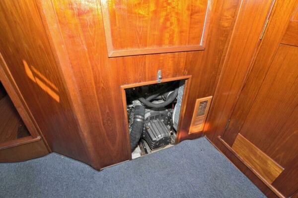 Kindred Spirit 43ft Morgan Yacht For Sale