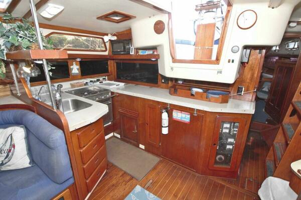 Kindred Spirit 43ft Morgan Yacht For Sale