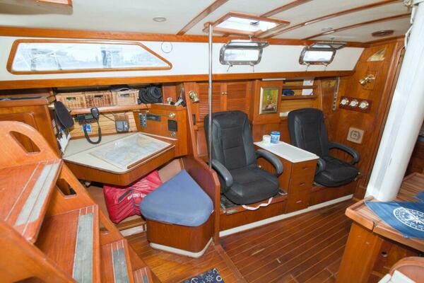 Kindred Spirit 43ft Morgan Yacht For Sale