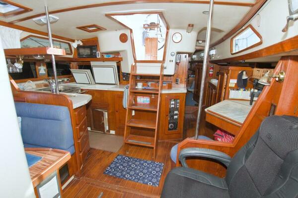 Kindred Spirit 43ft Morgan Yacht For Sale