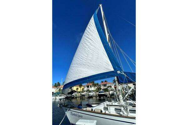 Photo of the 1987 Morgan 43 CC "Kindred Spirit"