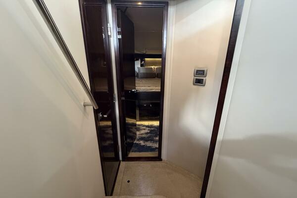 Aquarius 40ft Sea Ray Yacht For Sale