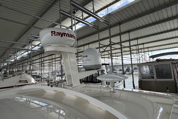 Aquarius 40ft Sea Ray Yacht For Sale