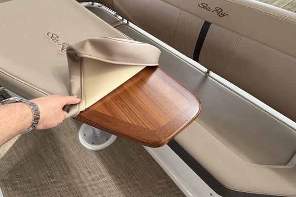 Aquarius 40ft Sea Ray Yacht For Sale