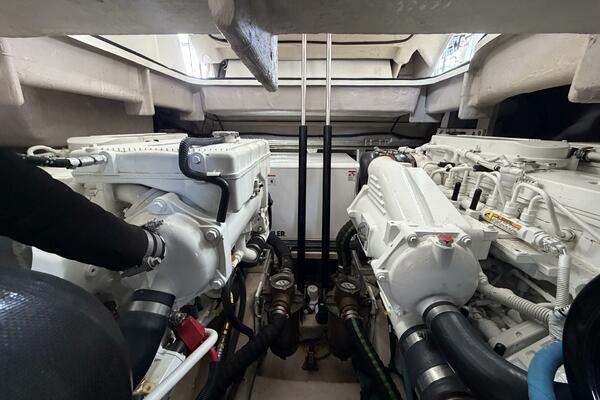 Aquarius 40ft Sea Ray Yacht For Sale