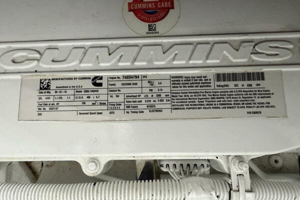 Aquarius 40ft Sea Ray Yacht For Sale