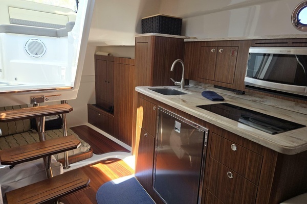 Photo of the 2019 Pursuit 355 Offshore "LIBERTY"