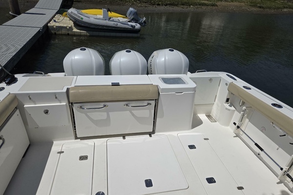 Photo of the 2019 Pursuit 355 Offshore "LIBERTY"