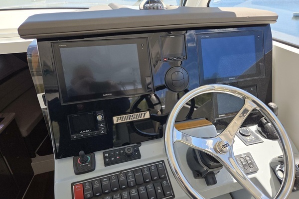 Photo of the 2019 Pursuit 355 Offshore "LIBERTY"