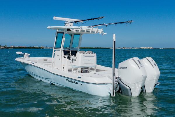 28ft Caymas Yacht For Sale