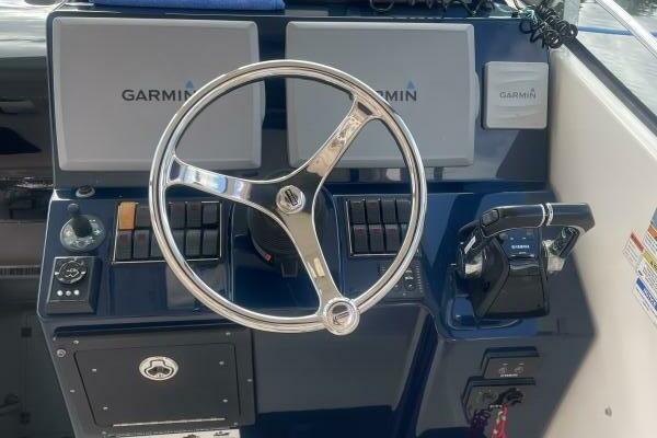 Encore 33ft Pursuit Yacht For Sale