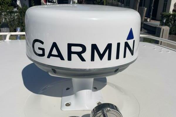 Encore 33ft Pursuit Yacht For Sale