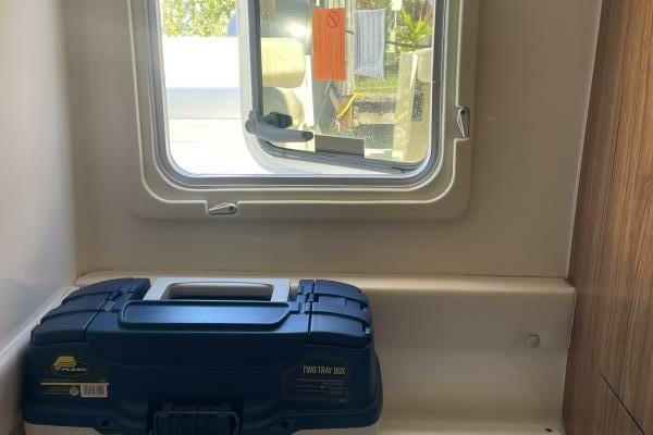 Encore 33ft Pursuit Yacht For Sale