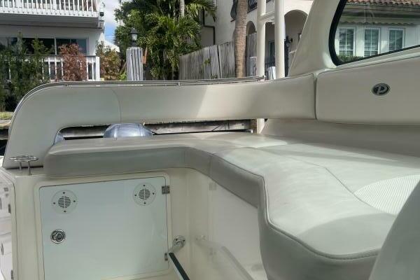 Encore 33ft Pursuit Yacht For Sale