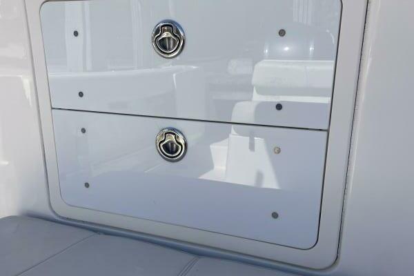 Encore 33ft Pursuit Yacht For Sale