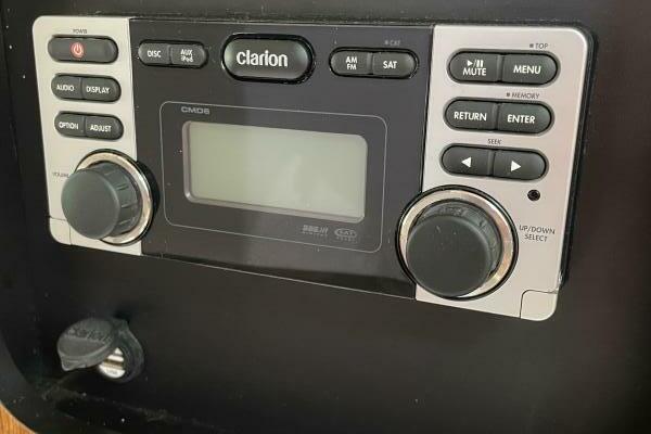 Encore 33ft Pursuit Yacht For Sale