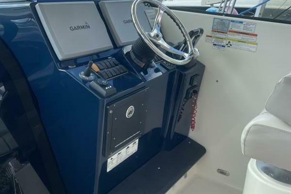 Encore 33ft Pursuit Yacht For Sale