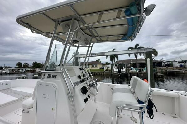 26ft Pro Line Yacht For Sale