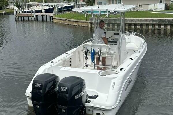 26ft Pro Line Yacht For Sale