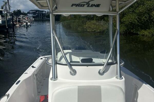 26ft Pro Line Yacht For Sale