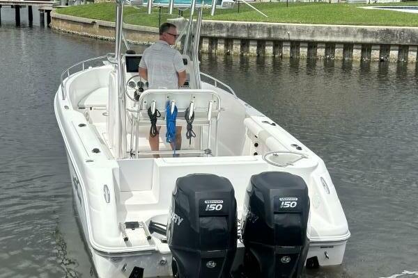 26ft Pro Line Yacht For Sale