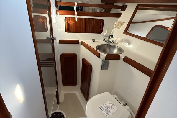 38ft Caliber Yacht For Sale