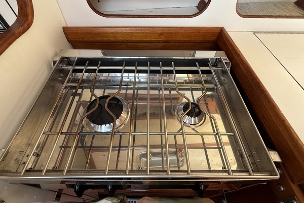 38ft Caliber Yacht For Sale