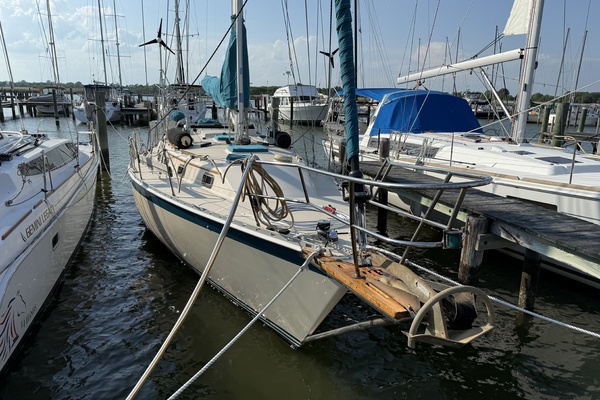 38ft Caliber Yacht For Sale