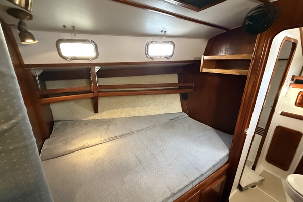 38ft Caliber Yacht For Sale