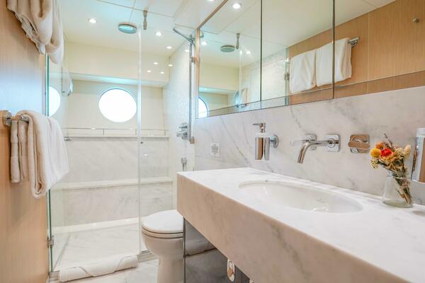 Daddys   75ft Sunseeker Yacht For Sale