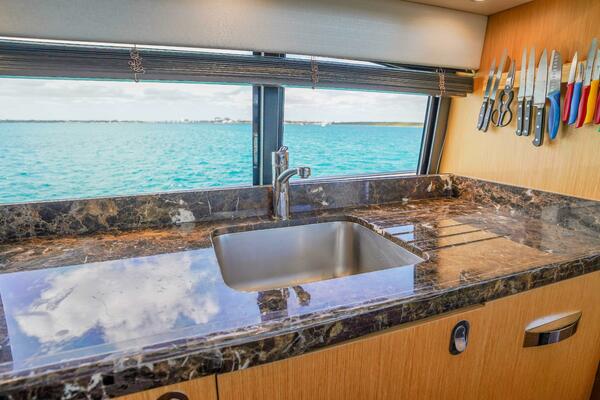 Daddys   75ft Sunseeker Yacht For Sale