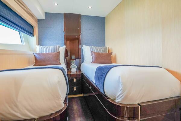 Daddys   75ft Sunseeker Yacht For Sale