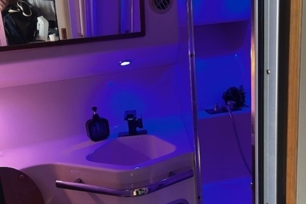 Sea Ray 400 express Yacht For Sale