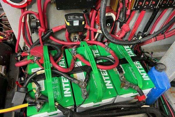 Sea Ray 400 express Yacht For Sale