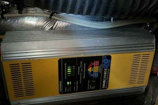 Sea Ray 400 express Yacht For Sale