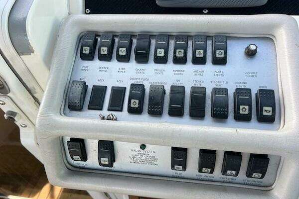 Sea Ray 400 express Yacht For Sale